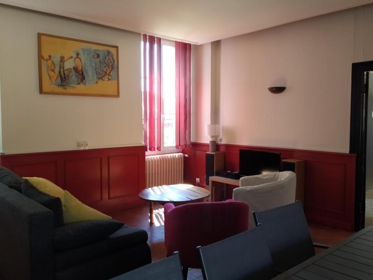 Gite De La Gare Varzy Экстерьер фото